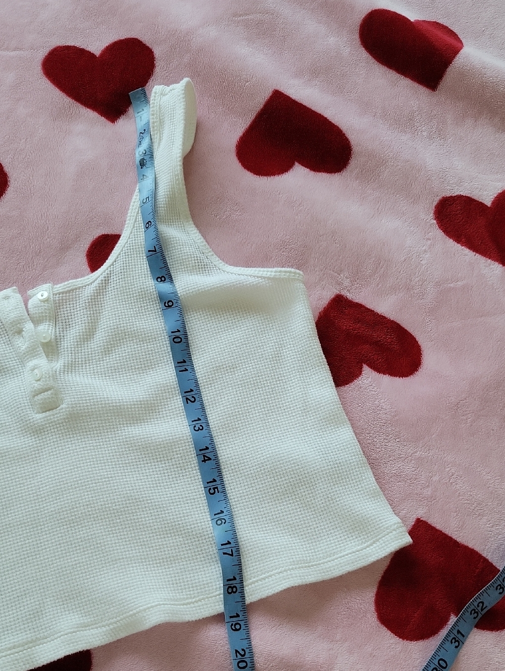 Old Navy White Ribbed Cropped Tank with Button Placket - Picture 5 of 8